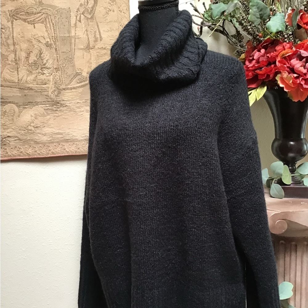 Giani Bernini Cozy Black Turtleneck Sweater